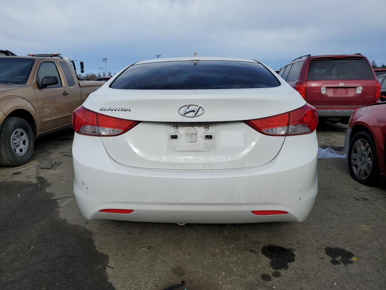 Photo 5 VIN: 5NPDH4AEXBH038482 - HYUNDAI ELANTRA 