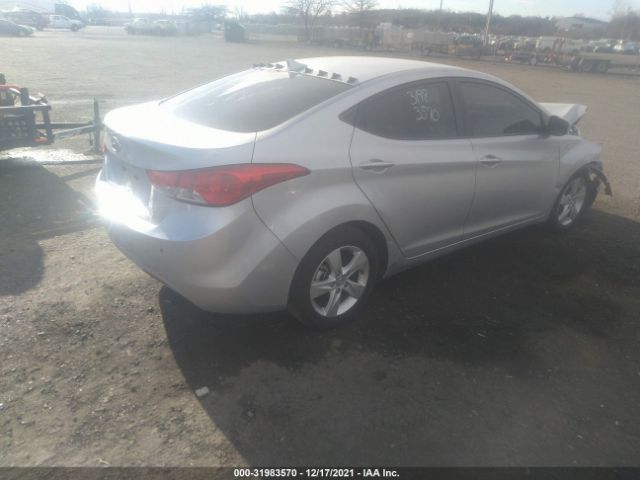 Photo 3 VIN: 5NPDH4AEXBH043438 - HYUNDAI ELANTRA 