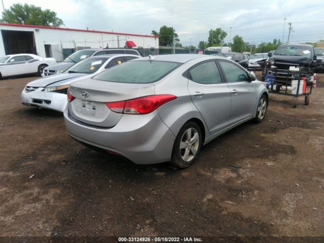 Photo 3 VIN: 5NPDH4AEXBH058148 - HYUNDAI ELANTRA 