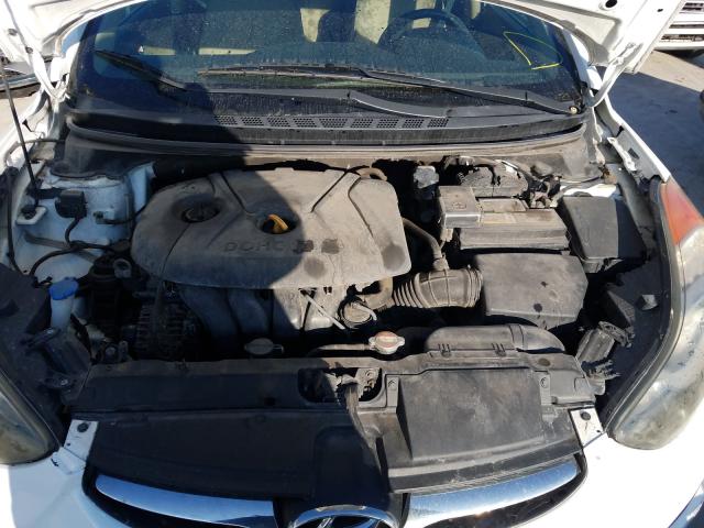 Photo 6 VIN: 5NPDH4AEXCH069376 - HYUNDAI ELANTRA GL 