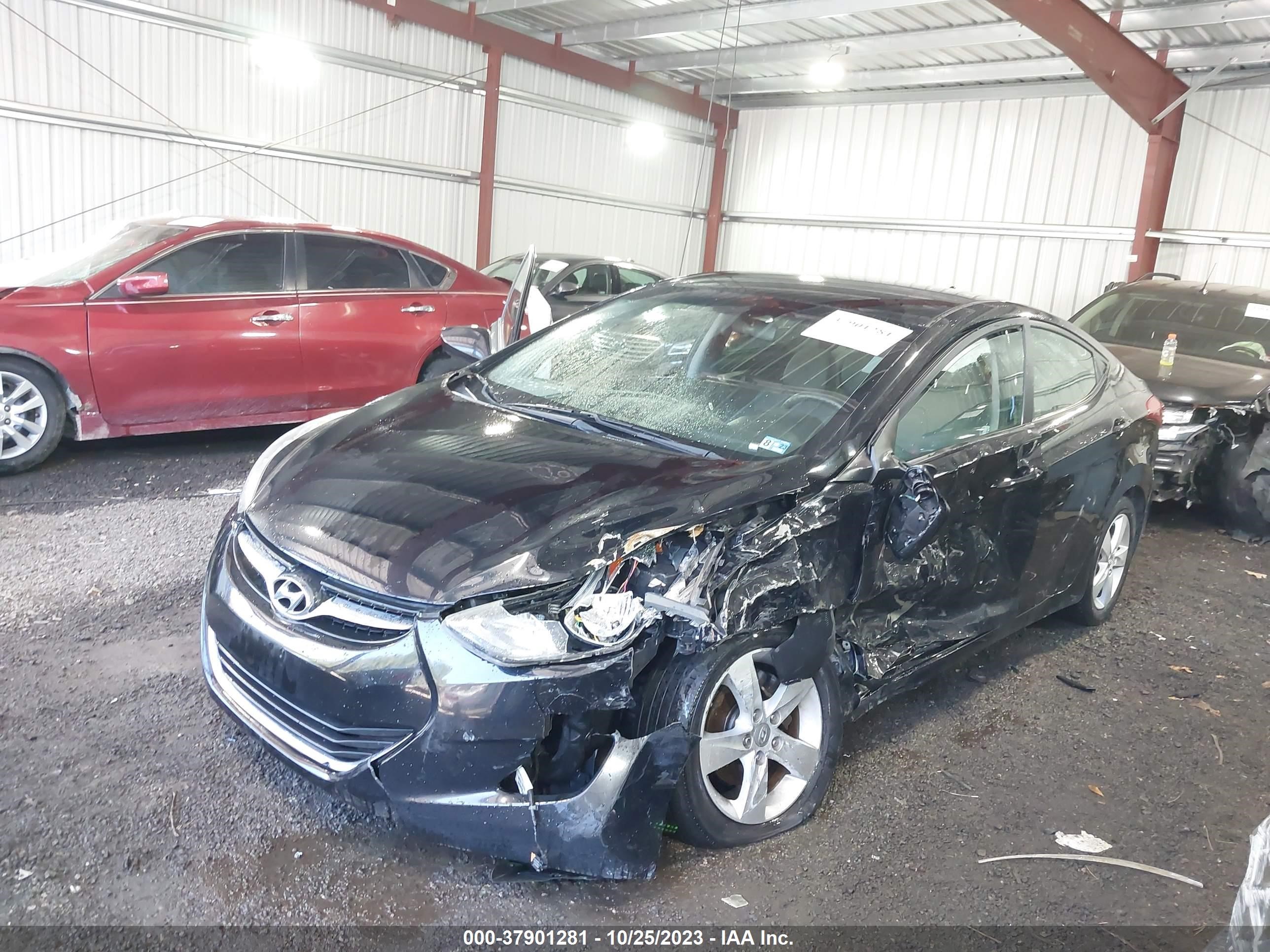 Photo 5 VIN: 5NPDH4AEXCH069491 - HYUNDAI ELANTRA 