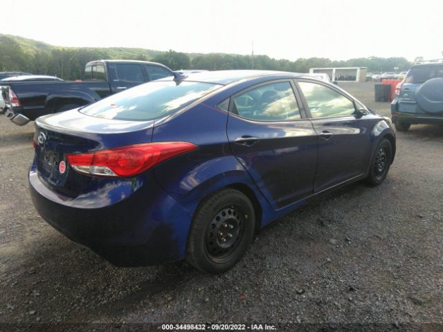 Photo 3 VIN: 5NPDH4AEXCH072004 - HYUNDAI ELANTRA 