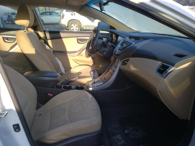 Photo 4 VIN: 5NPDH4AEXCH084945 - HYUNDAI ELANTRA GL 