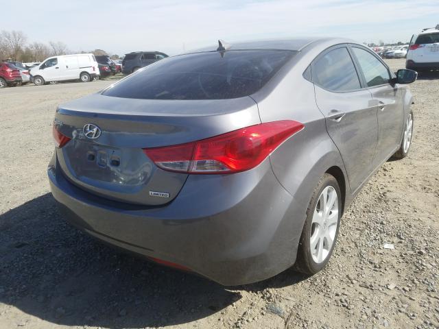 Photo 3 VIN: 5NPDH4AEXCH086968 - HYUNDAI ELANTRA GL 