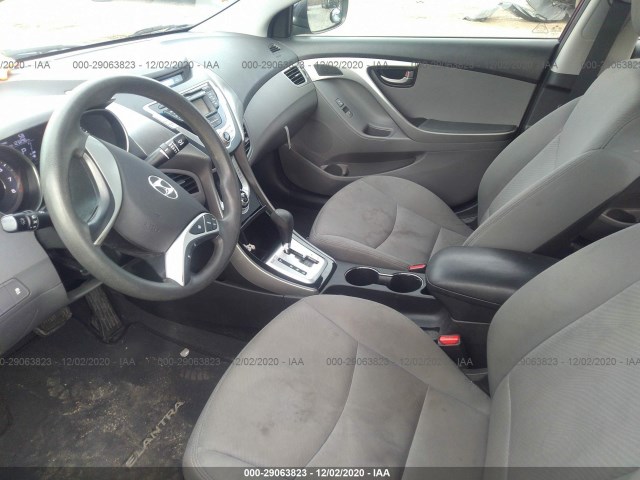 Photo 4 VIN: 5NPDH4AEXCH091006 - HYUNDAI ELANTRA 