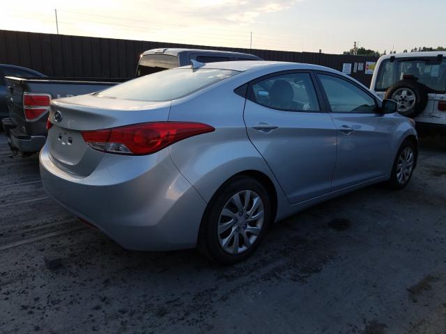 Photo 3 VIN: 5NPDH4AEXCH104224 - HYUNDAI ELANTRA GL 