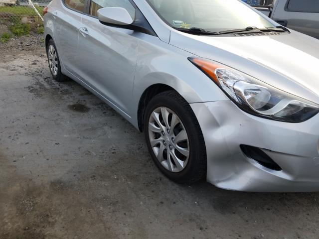 Photo 8 VIN: 5NPDH4AEXCH104224 - HYUNDAI ELANTRA GL 