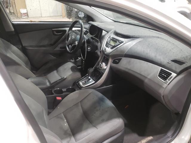 Photo 4 VIN: 5NPDH4AEXCH110394 - HYUNDAI ELANTRA GL 