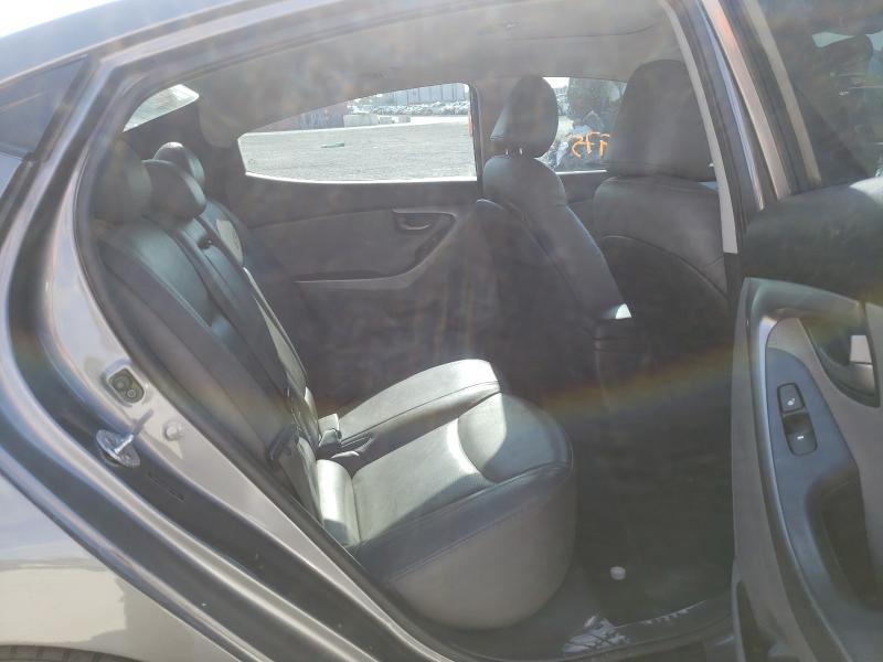 Photo 5 VIN: 5NPDH4AEXCH111481 - HYUNDAI ELANTRA GL 