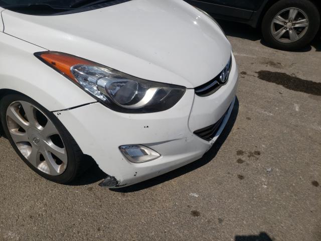 Photo 8 VIN: 5NPDH4AEXCH112050 - HYUNDAI ELANTRA GL 