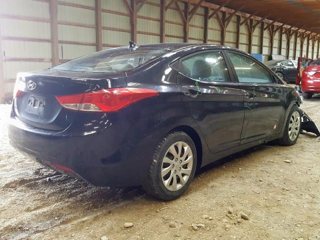 Photo 3 VIN: 5NPDH4AEXCH114249 - HYUNDAI ELANTRA GL 