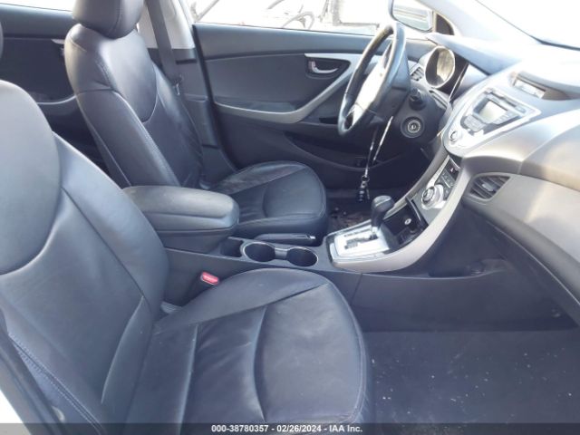 Photo 4 VIN: 5NPDH4AEXCH125879 - HYUNDAI ELANTRA 