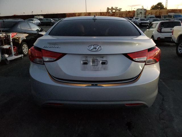 Photo 5 VIN: 5NPDH4AEXCH126367 - HYUNDAI ELANTRA 