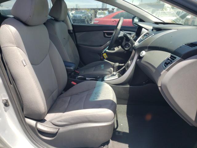 Photo 4 VIN: 5NPDH4AEXCH127230 - HYUNDAI ELANTRA GL 