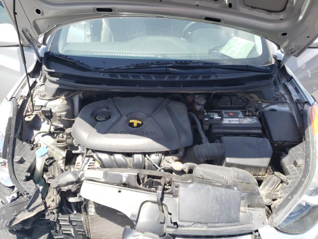 Photo 6 VIN: 5NPDH4AEXCH127230 - HYUNDAI ELANTRA GL 