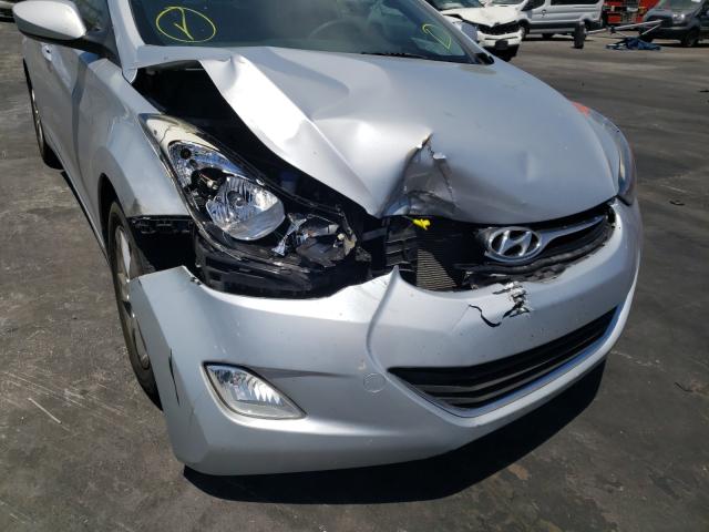 Photo 8 VIN: 5NPDH4AEXCH127230 - HYUNDAI ELANTRA GL 