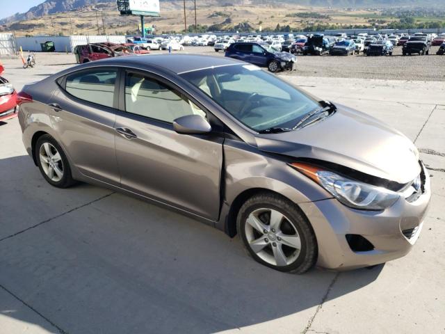 Photo 3 VIN: 5NPDH4AEXCH127650 - HYUNDAI ELANTRA GL 