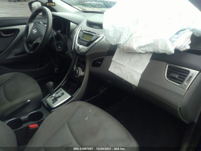 Photo 4 VIN: 5NPDH4AEXCH134758 - HYUNDAI ELANTRA 