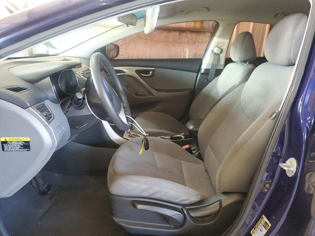 Photo 6 VIN: 5NPDH4AEXCH137675 - HYUNDAI ELANTRA 