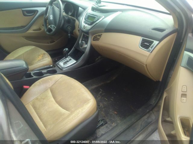 Photo 4 VIN: 5NPDH4AEXCH144870 - HYUNDAI ELANTRA 