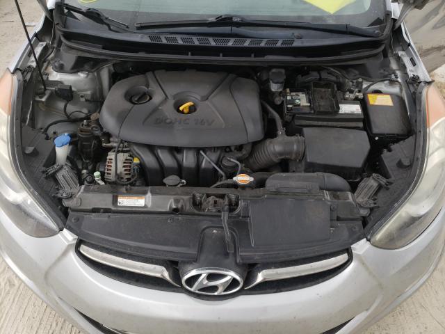 Photo 6 VIN: 5NPDH4AEXDH187381 - HYUNDAI ELANTRA GL 