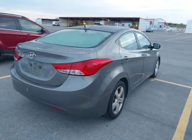 Photo 3 VIN: 5NPDH4AEXDH218242 - HYUNDAI ELANTRA 