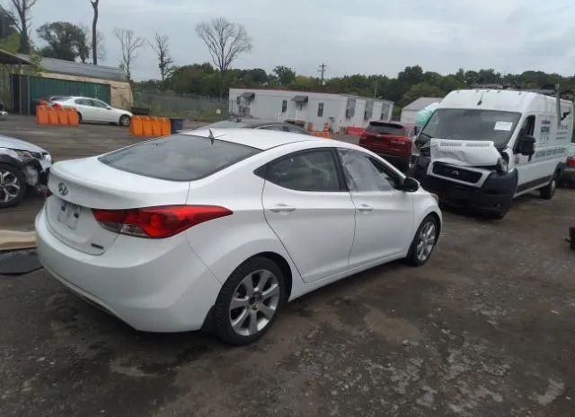 Photo 3 VIN: 5NPDH4AEXDH221044 - HYUNDAI ELANTRA 