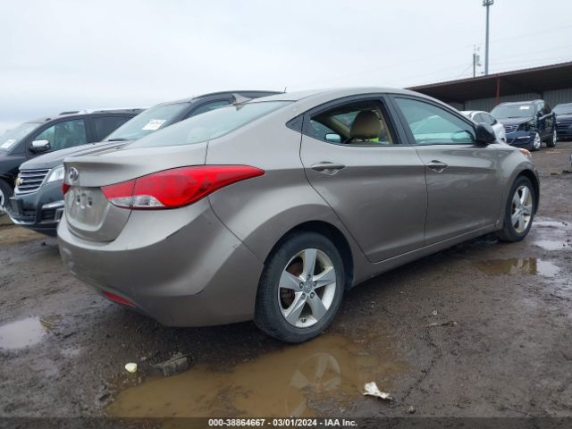 Photo 3 VIN: 5NPDH4AEXDH235347 - HYUNDAI ELANTRA 