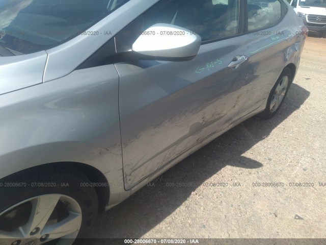 Photo 5 VIN: 5NPDH4AEXDH235946 - HYUNDAI ELANTRA 