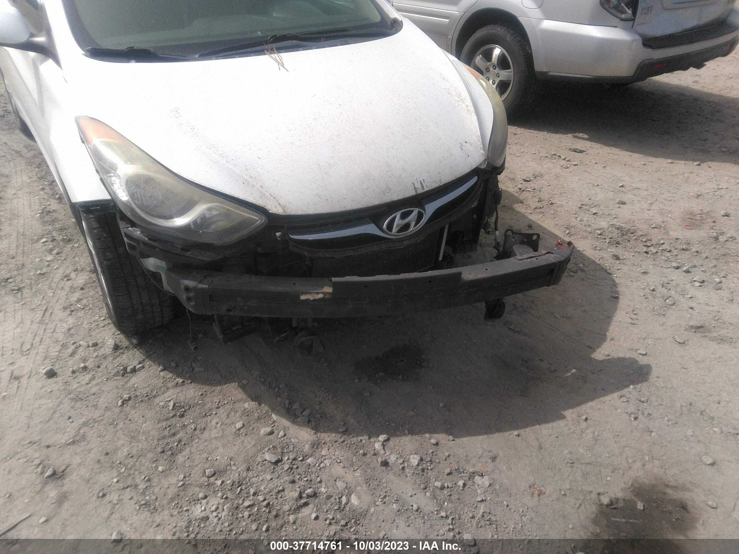 Photo 5 VIN: 5NPDH4AEXDH242668 - HYUNDAI ELANTRA 