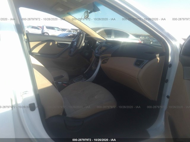 Photo 4 VIN: 5NPDH4AEXDH258790 - HYUNDAI ELANTRA 