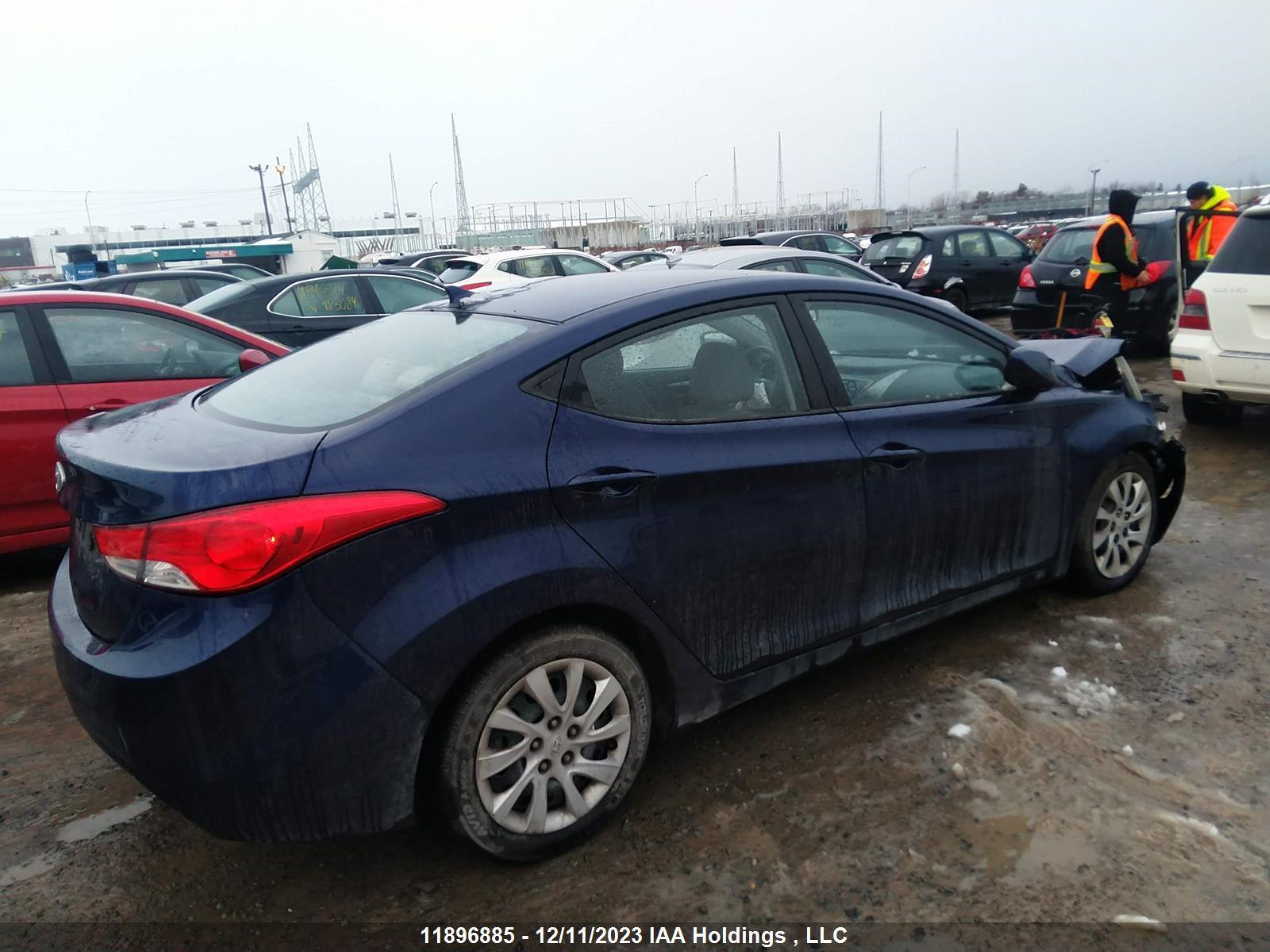 Photo 3 VIN: 5NPDH4AEXDH288579 - HYUNDAI ELANTRA 