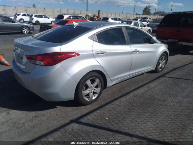 Photo 3 VIN: 5NPDH4AEXDH300892 - HYUNDAI ELANTRA 