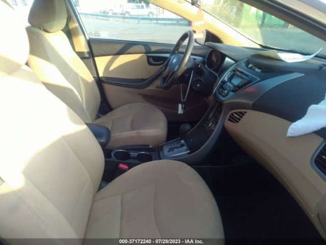 Photo 4 VIN: 5NPDH4AEXDH304232 - HYUNDAI ELANTRA 