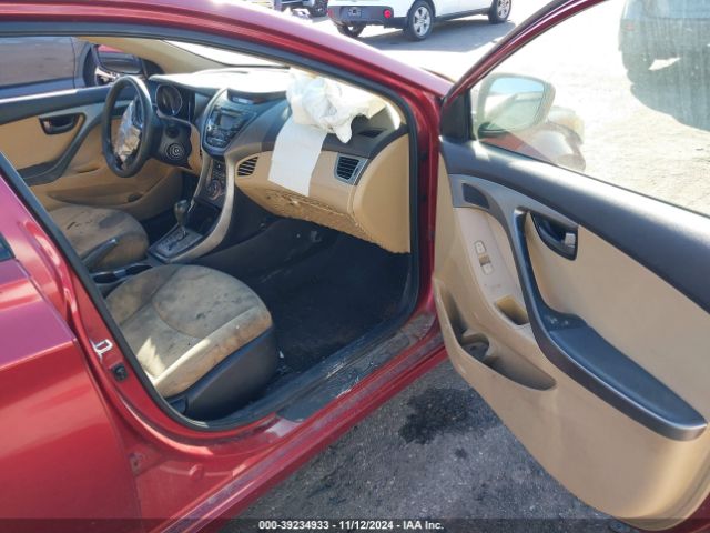 Photo 4 VIN: 5NPDH4AEXDH305333 - HYUNDAI ELANTRA 