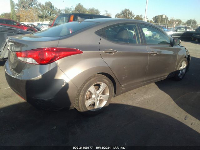 Photo 3 VIN: 5NPDH4AEXDH310810 - HYUNDAI ELANTRA 