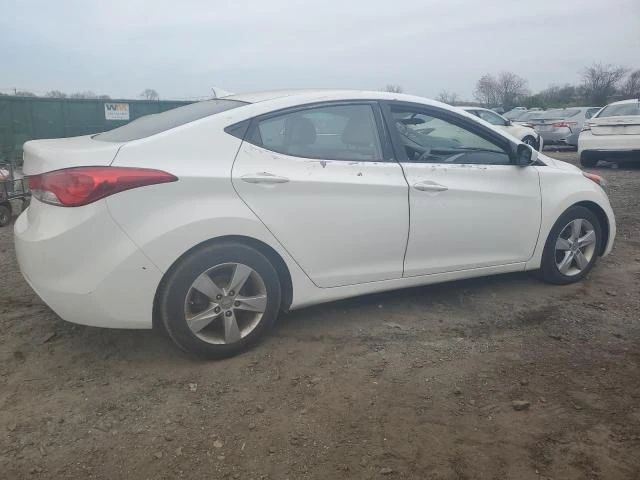 Photo 2 VIN: 5NPDH4AEXDH323301 - HYUNDAI ELANTRA GL 