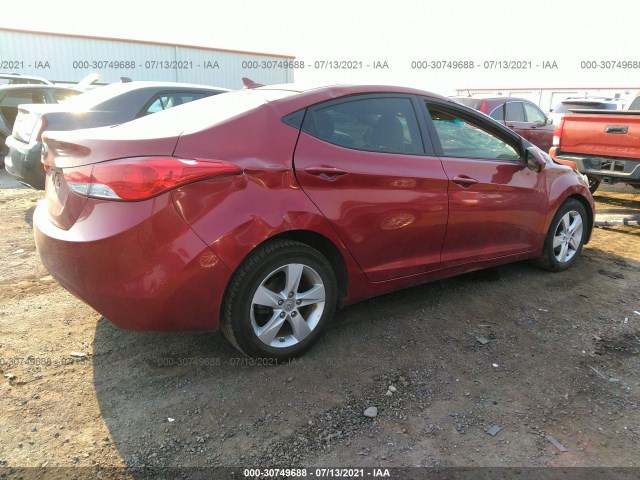 Photo 3 VIN: 5NPDH4AEXDH344763 - HYUNDAI ELANTRA 