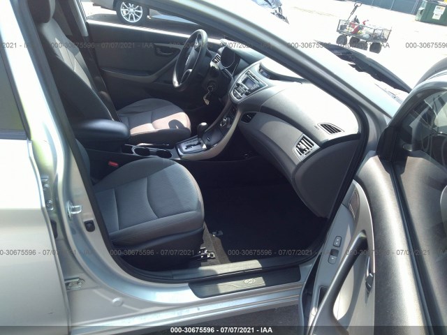 Photo 4 VIN: 5NPDH4AEXDH350319 - HYUNDAI ELANTRA 