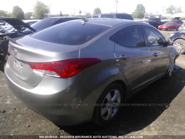 Photo 3 VIN: 5NPDH4AEXDH355617 - HYUNDAI ELANTRA 