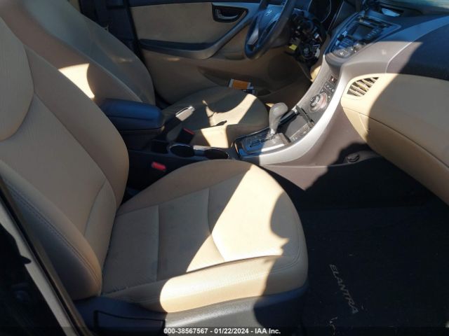 Photo 4 VIN: 5NPDH4AEXDH376970 - HYUNDAI ELANTRA 