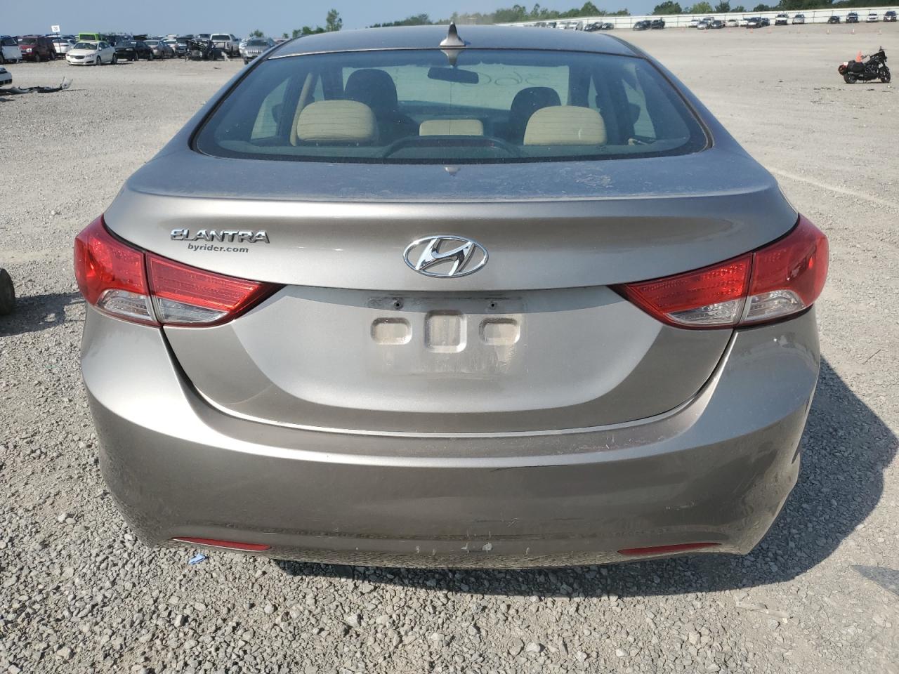 Photo 5 VIN: 5NPDH4AEXDH451232 - HYUNDAI ELANTRA 