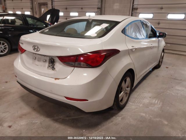 Photo 3 VIN: 5NPDH4AEXEH470316 - HYUNDAI ELANTRA 