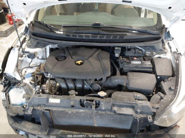 Photo 9 VIN: 5NPDH4AEXEH470316 - HYUNDAI ELANTRA 