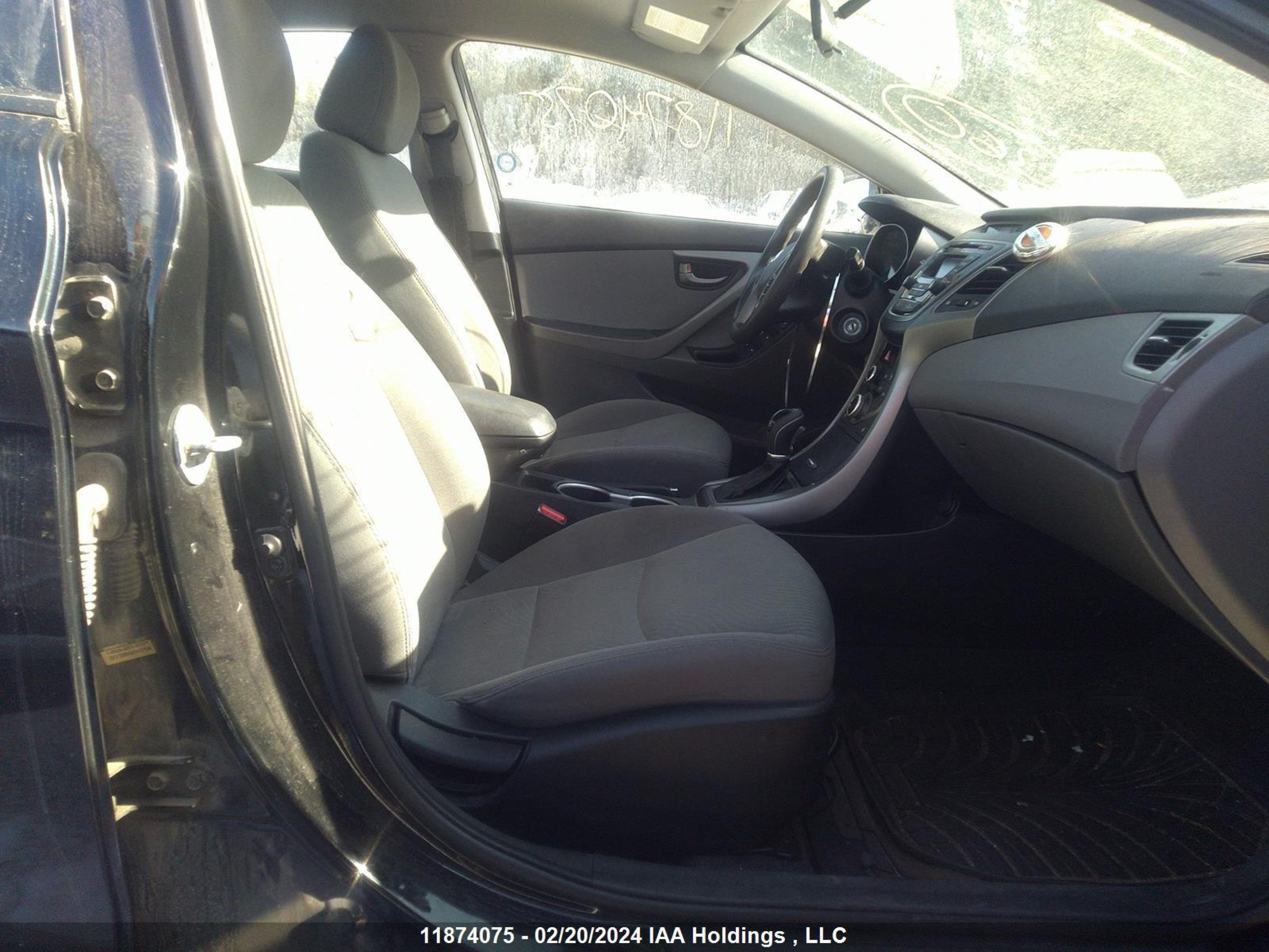 Photo 4 VIN: 5NPDH4AEXEH491649 - HYUNDAI ELANTRA 