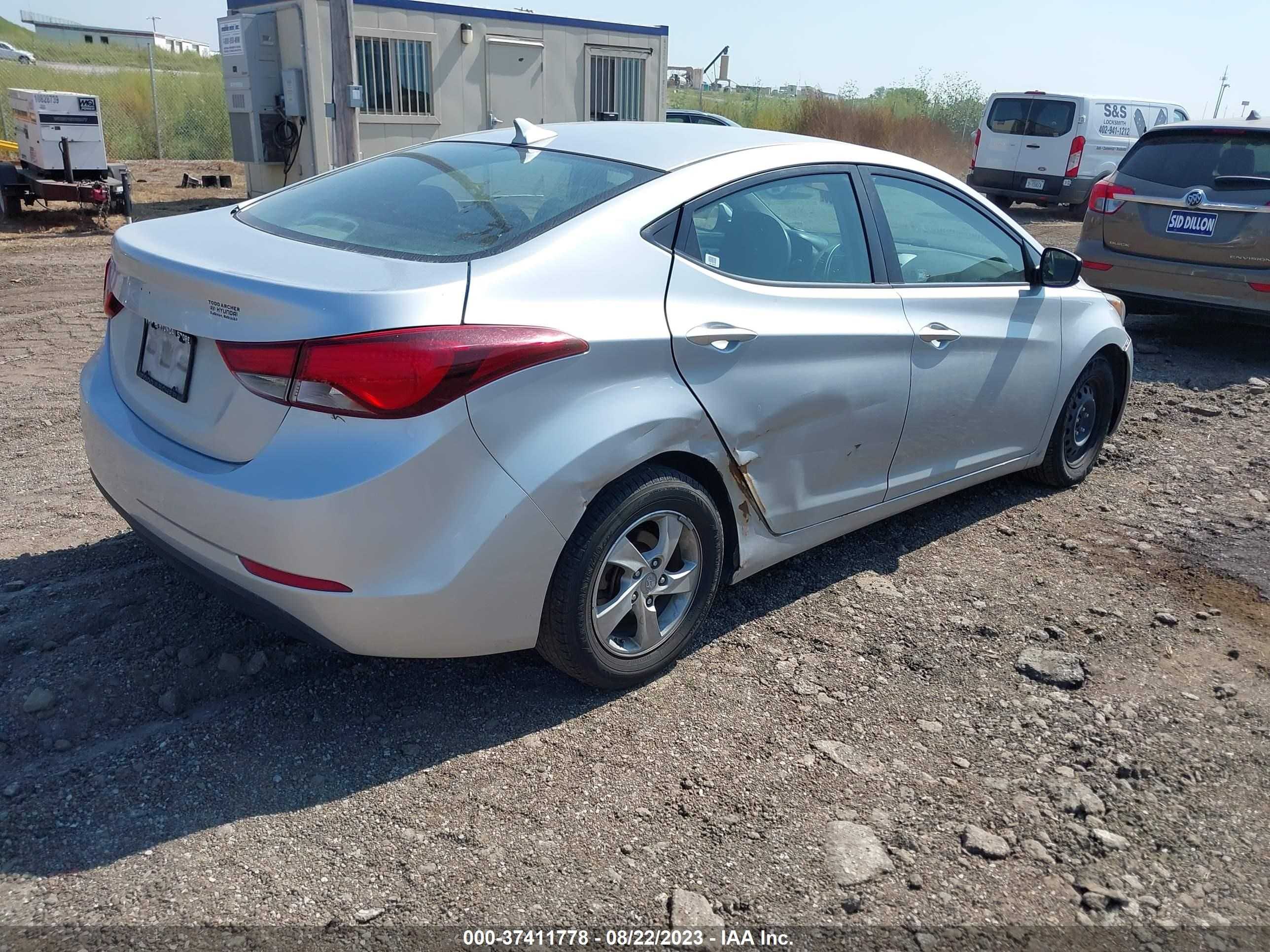 Photo 3 VIN: 5NPDH4AEXEH504237 - HYUNDAI ELANTRA 