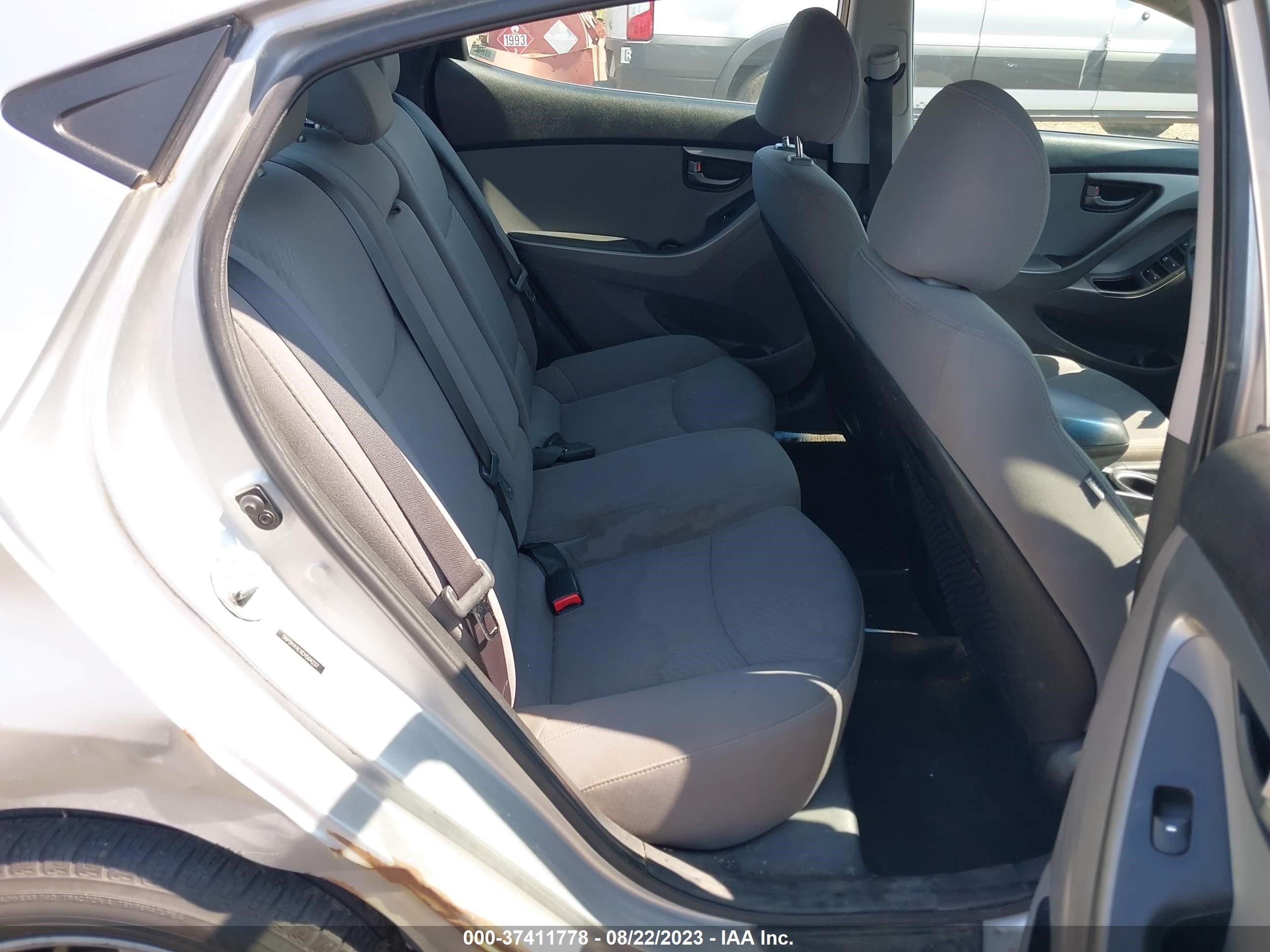 Photo 7 VIN: 5NPDH4AEXEH504237 - HYUNDAI ELANTRA 