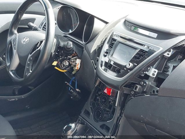 Photo 5 VIN: 5NPDH4AEXFH574922 - HYUNDAI ELANTRA 