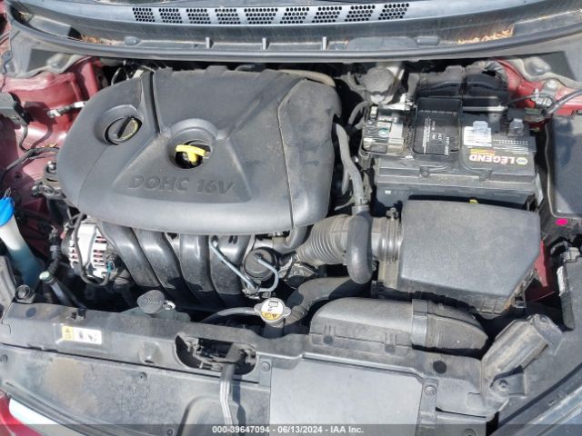 Photo 9 VIN: 5NPDH4AEXFH574922 - HYUNDAI ELANTRA 