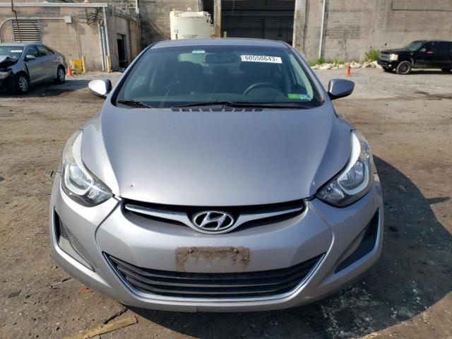 Photo 4 VIN: 5NPDH4AEXFH592305 - HYUNDAI ELANTRA SE 